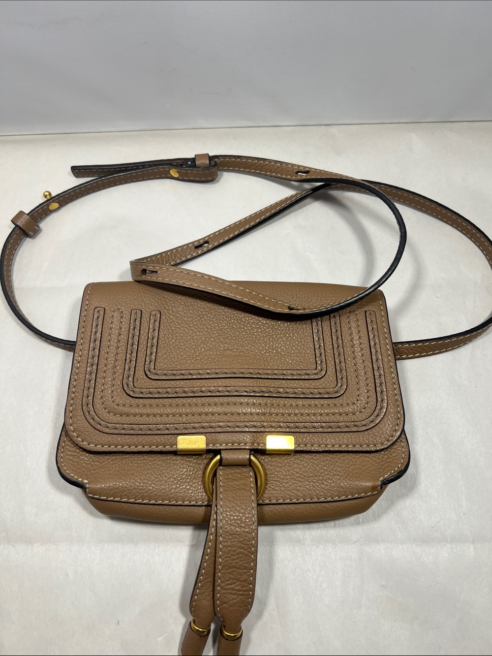 Chloe Brown Leather Crossbody Bag with Gold Hardware Authentic size 7x5